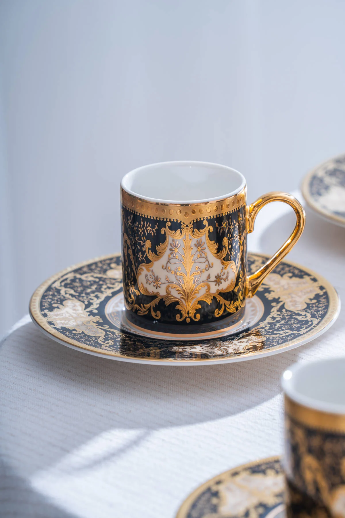 Milolica 24K Altın Detaylı 6 Kişilik Porselen Kahve Fincan Takımı - 100 ml · 2. fotoğraf